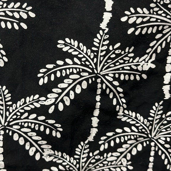 Maui Mamas Black and White Palm Tree Print Women's Top V Neck Pullover Size XXL - Picture 5 of 7